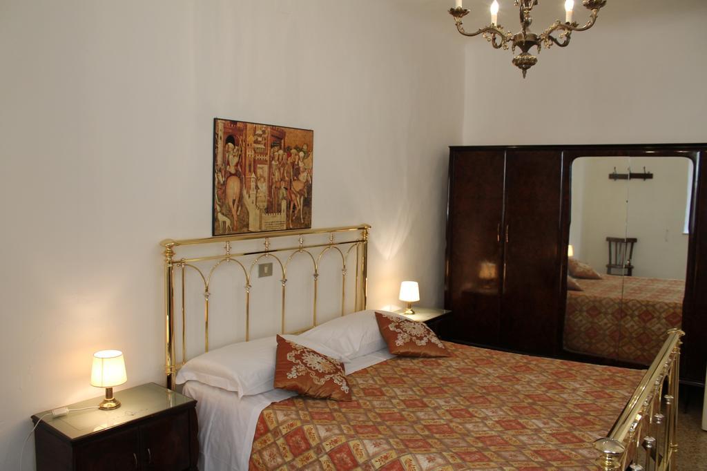 Bed and Breakfast Palazzo Masi à Sienne Chambre photo